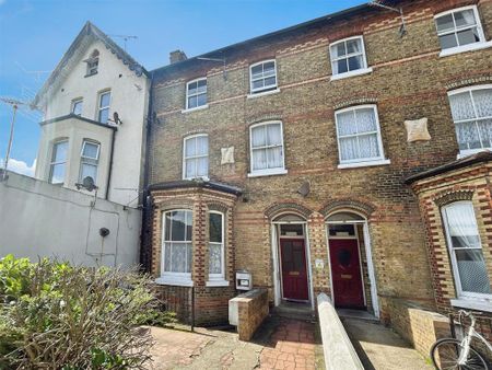 Studio to rent - Photo 5