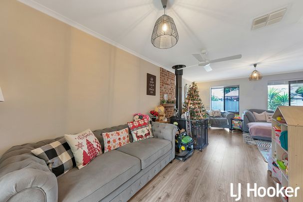 Beautiful Family Home in Beachside Suburb - Photo 1