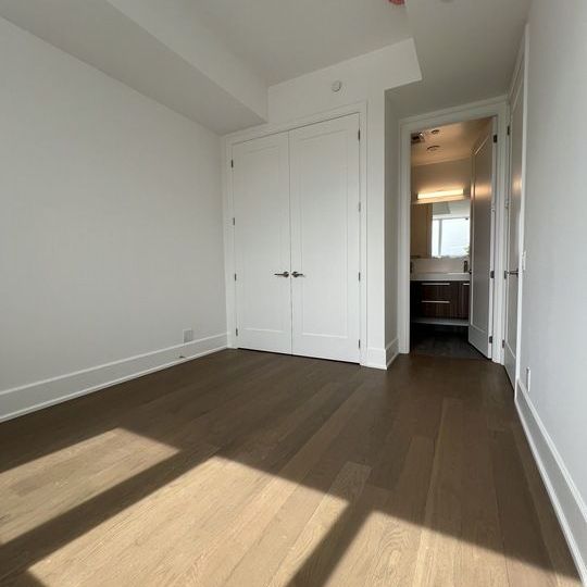 For Lease - 800 Broadview Avenue Unit# 402, Toronto, Ontario - Photo 1
