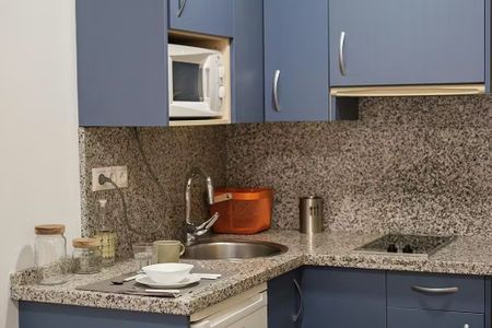 Carretera Su Eminencia, Sevilla, Andalusia 41013 - Photo 2