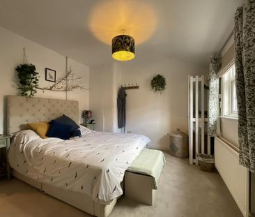 2 bedroom terraced house to rent - Photo 2