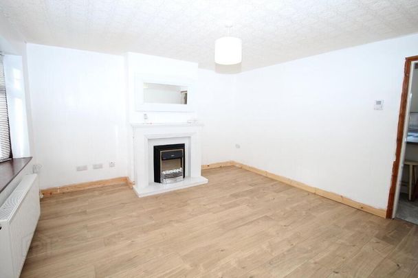 61 Orchardville Crescent, Belfast, BT10 0JS - Photo 1