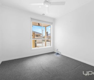 Cosy 2-Bedroom Unit in the Heart of St Albans - Photo 5