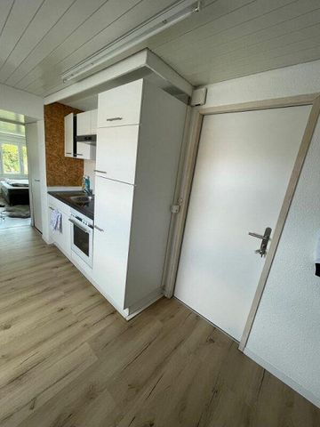 Gemütliche 1.5 Zi-Dachwohnung zu vermieten - Photo 2