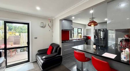Mangere East, 4 bedrooms - Photo 3