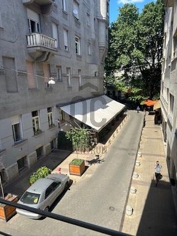 Kiadó jó állapotú lakás - Budapest VI. kerület - Photo 3
