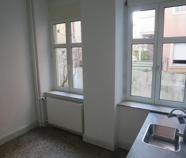 Charmante Altbauwohnung mit Balkon - Foto 1