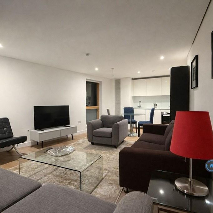 3 bedroom flat to rent - Photo 1