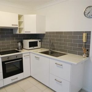 FURNISHED ONE BEDROOM UNIT with Carspace - Photo 3