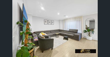 Move-In Ready! Stunning 4-Bedroom Family Home in Grove Estate! - Photo 5