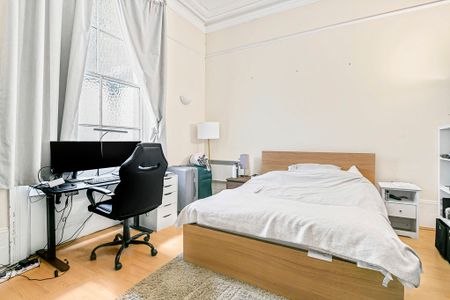 Gloucester Road, London, SW7 4AU - Photo 4