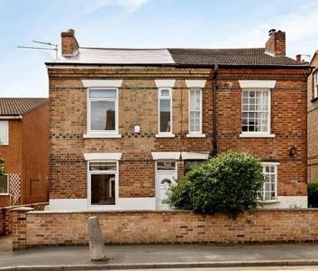 4 Bed - Mona Street, Nottingham - Photo 1