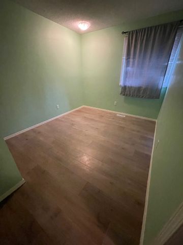 3 Bed Black Mountain - Photo 2