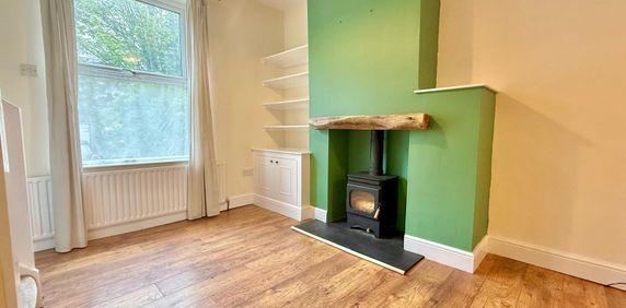 2 bedroom terraced house to rent - Photo 2