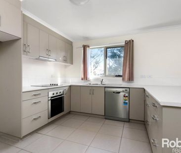 Low maintenance home - Photo 4