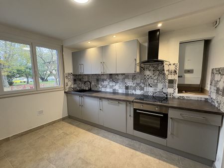 Location Appartement 3 pièces 65m² CARCASSONNE 11000 - Photo 4