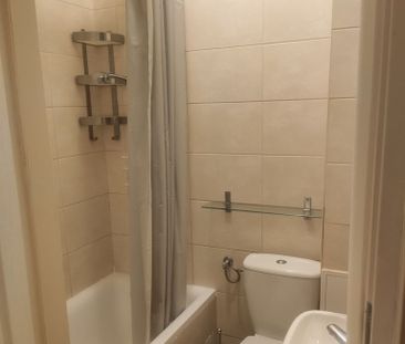 Kawalerka, kamienica Nowe Miasto 28.07 m² - Photo 4