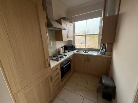Flat 4 Codford House, 61 West Borough - Photo 4
