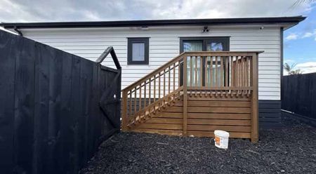 Near new home Panmure - Photo 2