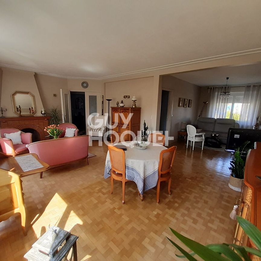 Location Appartement 4 pièces 119m² - Photo 1