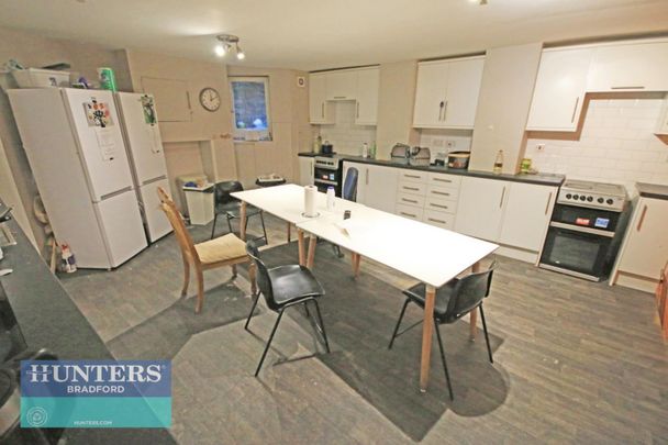 1 bedroom Flat To Let - Photo 1