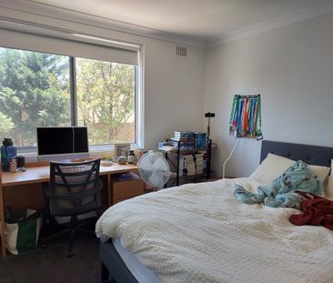 Wollstonecraft - Photo 2