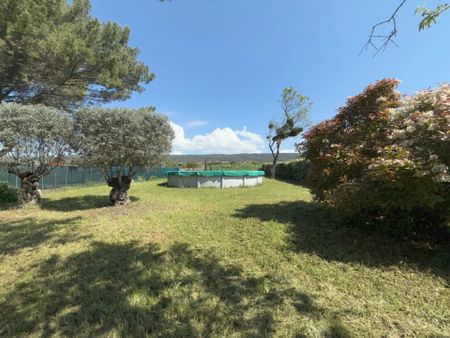 Location Maison 3 pièces 83 m2 à Saint-Saturnin-Lès-Apt - Photo 3