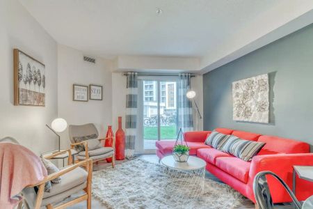 Lakeside at Yorkville — Radius - Photo 5