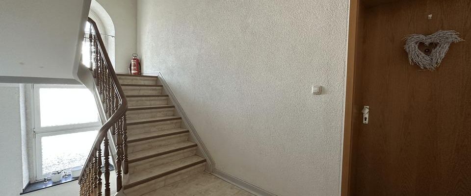 Helle 2 Zimmer Altbau-Wohnung in Rathingen Mitte, Stellplatz, Kellerraum. 4 Min. bis Innenstadt. - Foto 1