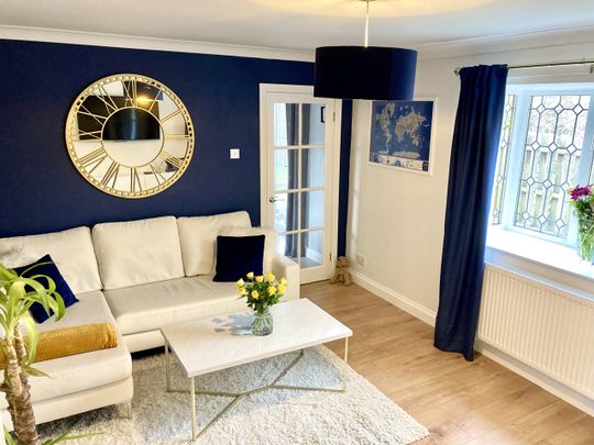 Room in a Shared House, Woodside Park Avenue, LS18 - Photo 1