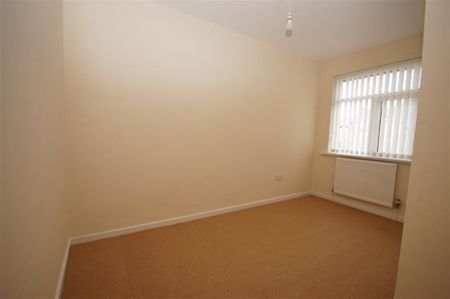 Mavis Grove, Rhiwbina, Cardiff - Photo 4