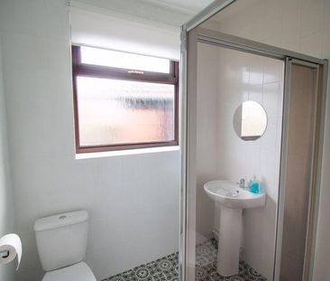 2 bedroom detached bungalow to rent - Photo 6