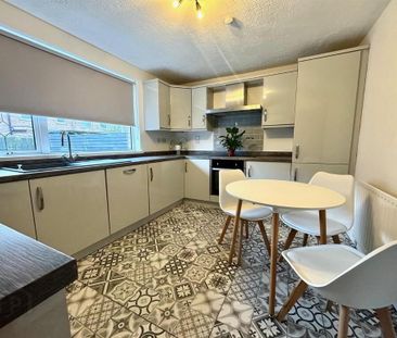 54 Circular Road, Newtownards, BT23 4BN - Photo 4