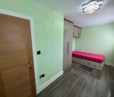 1 bedroom in a house share to rent - Photo 6