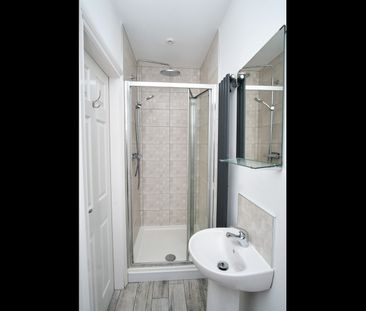 24 Paget Street - Photo 1