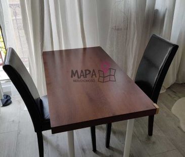 Umeblowana kawalerka z balkonem na wynajem - Zdjęcie 2