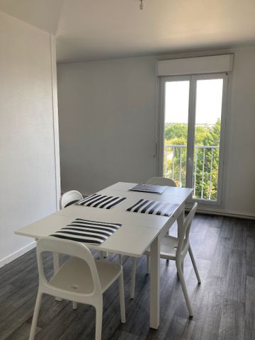 Location appartement 3 pièces, 70.00m², Fontenay-le-Comte - Photo 4