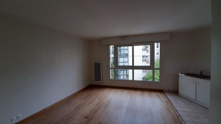 location Appartement T1 DE 26.3m² À PARIS - Photo 2