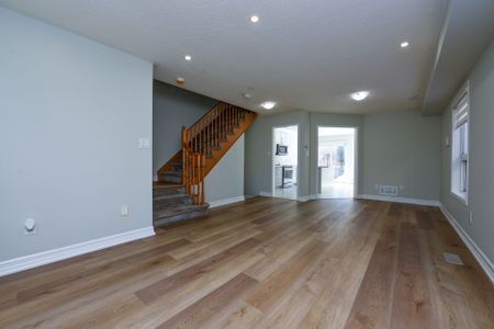 For Lease - 6416 Hampden Woods Road, Mississauga, Ontario - Photo 5