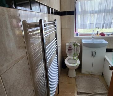 Room in a Shared House, Malden Avenue, SE25 - Photo 4