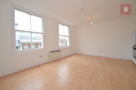 2 bedroom maisonette to rent - Photo 3