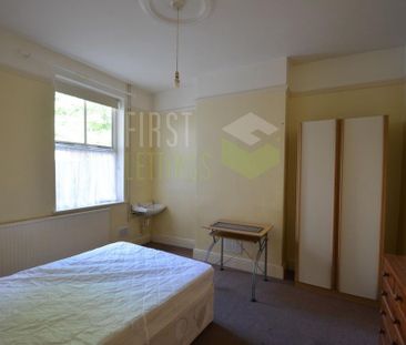 5 bedroom terraced house to rent - Photo 6