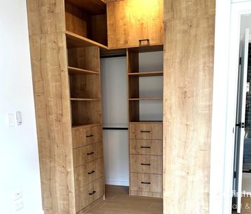 Free Standing Secluded Cottage - Photo 4