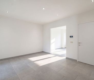 Huis te huur in Anderlecht voor € 1.950 met 3 slaapkamers - Foto 3