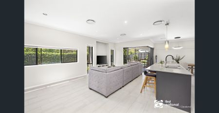 STUNNING FAMILY HOME IN BEAUTIFUL KINROSS ESTATE - Photo 4