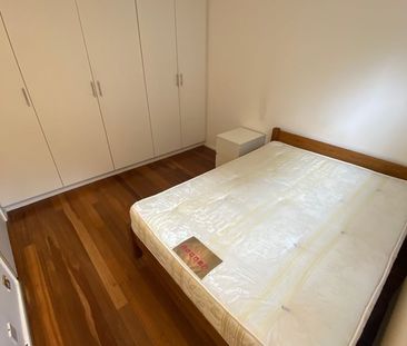 Room in a Shared House, Queen Of Denmark Court, SE16 - Photo 1