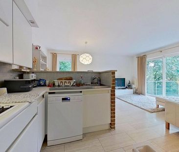 Flat for rent - Photo 1