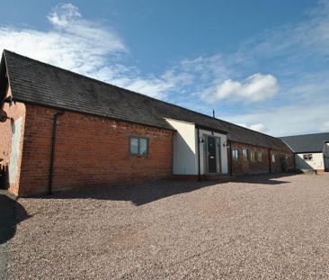 3 bedroom barn conversion to rent - Photo 1