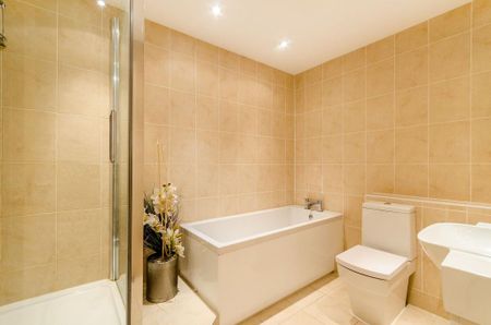2 bedroom flat to rent - Photo 5
