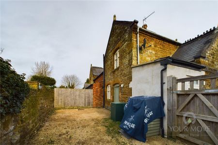 2 bedroom end of terrace house to rent - Photo 3